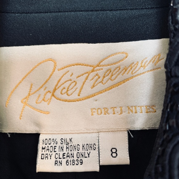 Rickie Freeman Womens Tuxedo Jacket Size 8 Black 100% Silk Beaded Elegant Party - Picture 2 of 14